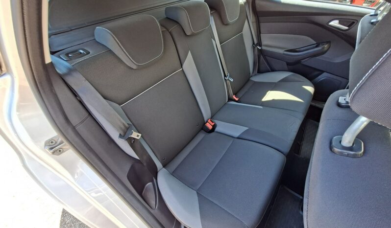 FORD Focus  | FWD (przód) | Manualna | 115 KM | Srebrny full