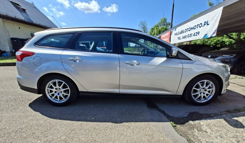 FORD Focus  | FWD (przód) | Manualna | 115 KM | Srebrny full