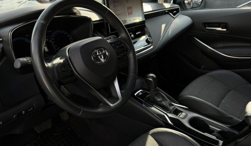 TOYOTA Corolla  | FWD (przód) | Automatyczna | 122 KM | bialy full
