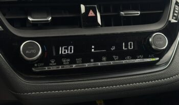 TOYOTA Corolla  | FWD (przód) | Automatyczna | 140 KM | bialy full