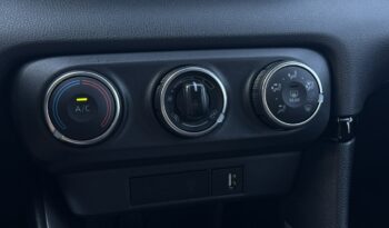 TOYOTA Yaris  | FWD (przód) | Manualna | 125 KM | Czarny full