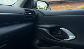 TOYOTA Yaris  | FWD (przód) | Manualna | 125 KM | Czarny full