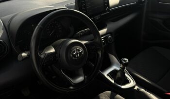 TOYOTA Yaris  | FWD (przód) | Manualna | 125 KM | Czarny full