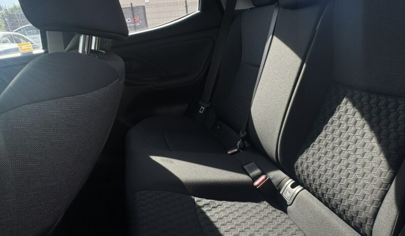 TOYOTA Yaris  | FWD (przód) | Manualna | 125 KM | Czarny full