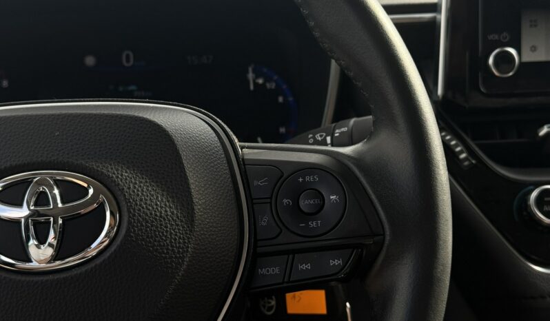 TOYOTA Corolla  | FWD (przód) | Manualna | 125 KM | Srebrny full