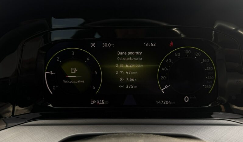VOLKSWAGEN Golf  | FWD (przód) | Manualna | 115 KM | Srebrny full