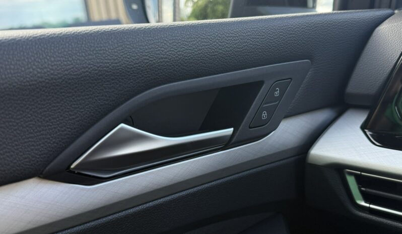 VOLKSWAGEN Golf  | FWD (przód) | Manualna | 115 KM | Czarny full
