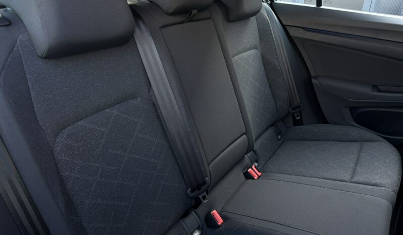 VOLKSWAGEN Golf  | FWD (przód) | Manualna | 115 KM | Czarny full