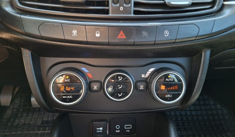 FIAT Tipo  | FWD (przód) | Manualna | 120 KM | bialy full