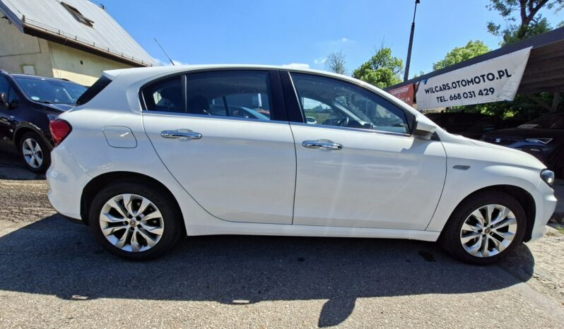 FIAT Tipo  | FWD (przód) | Manualna | 120 KM | bialy full