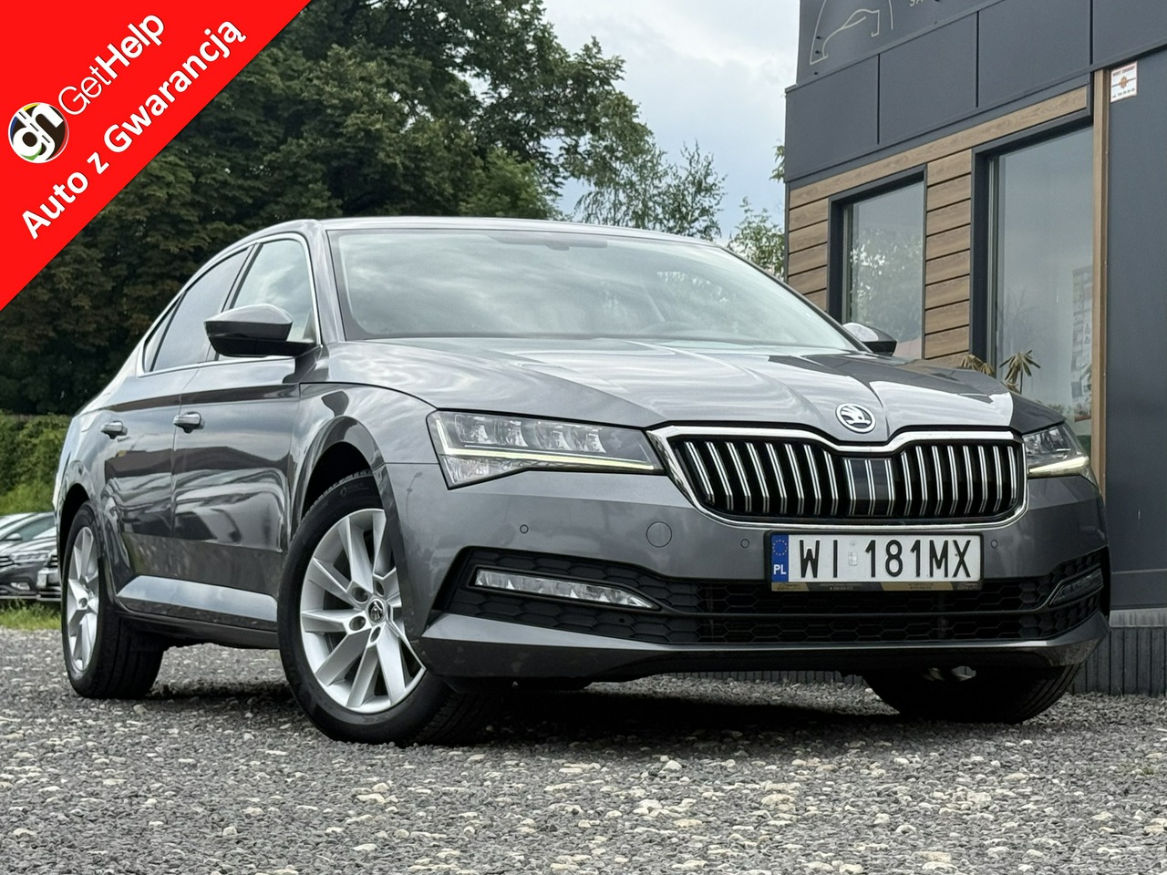 Skoda Superb  | Fwd (Przód) | Automatyczna | 150 Km | Szary