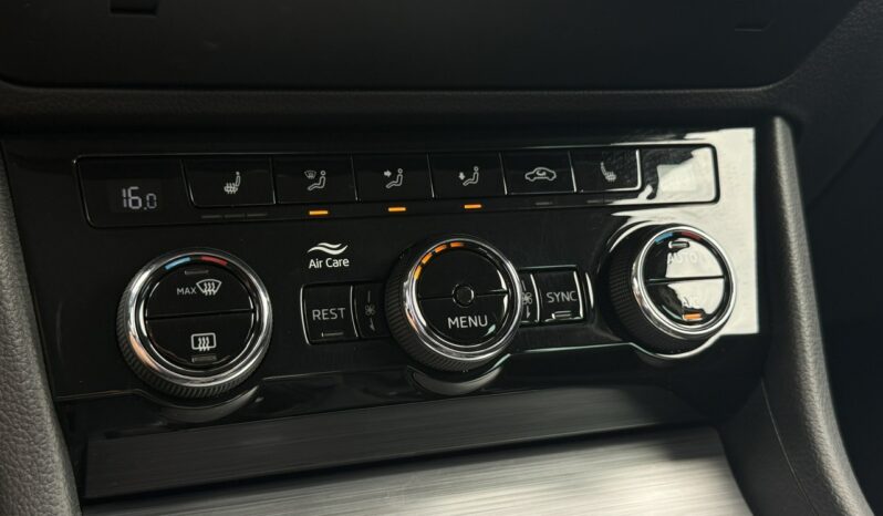 SKODA Superb  | FWD (przód) | Automatyczna | 150 KM | Szary full