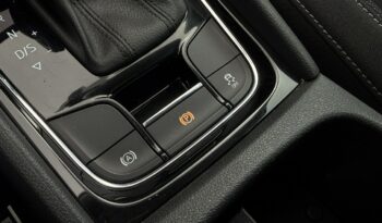 SKODA Karoq | 4×4 (doł. automatycznie) | Automatyczna D/S | 150 KM | Niebieski full