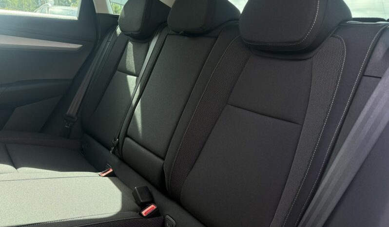 SKODA Karoq | 4×4 (doł. automatycznie) | Automatyczna D/S | 150 KM | Niebieski full