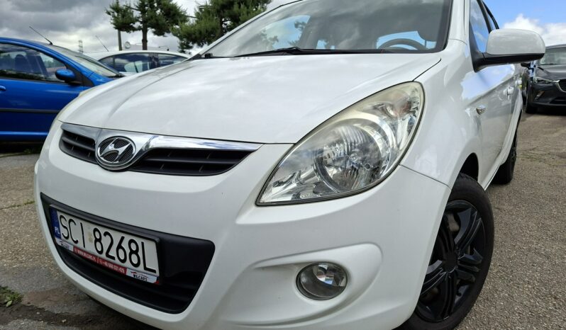 HYUNDAI i20  | FWD (przód) | Manualna | 78 KM | bialy full
