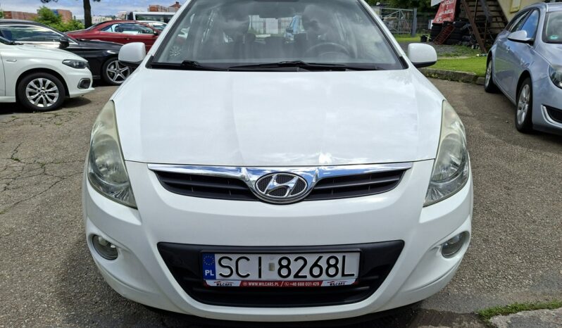 HYUNDAI i20  | FWD (przód) | Manualna | 78 KM | bialy full
