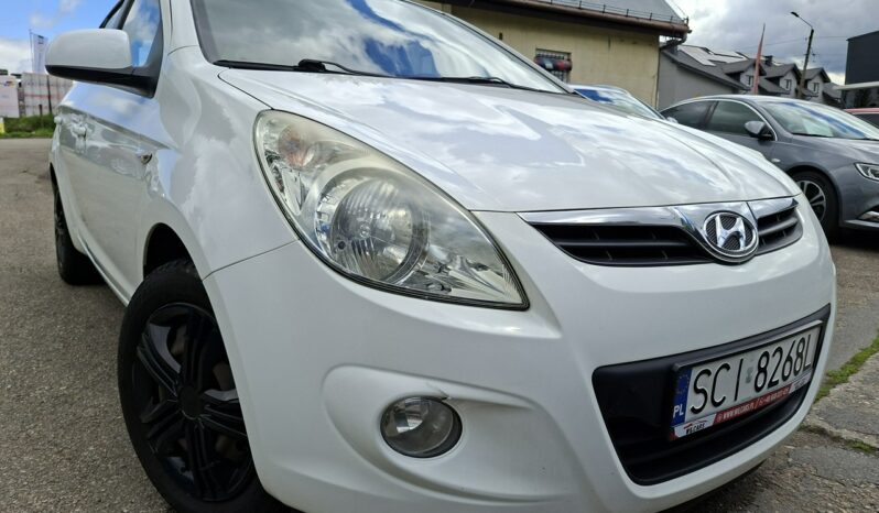 HYUNDAI i20  | FWD (przód) | Manualna | 78 KM | bialy full