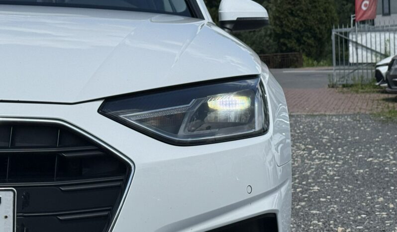 AUDI A4  | FWD (przód) | Automatyczna | 163 KM | bialy full