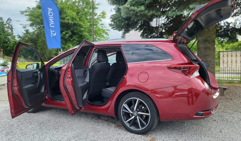 TOYOTA Auris  | FWD (przód) | Manualna | 136 KM | Bordowy full