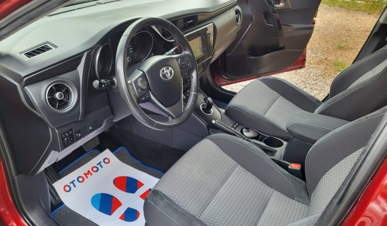 TOYOTA Auris  | FWD (przód) | Manualna | 136 KM | Bordowy full