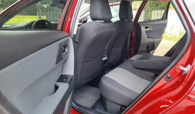 TOYOTA Auris  | FWD (przód) | Manualna | 136 KM | Bordowy full