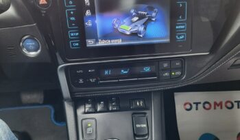 TOYOTA Auris  | FWD (przód) | Manualna | 136 KM | Bordowy full