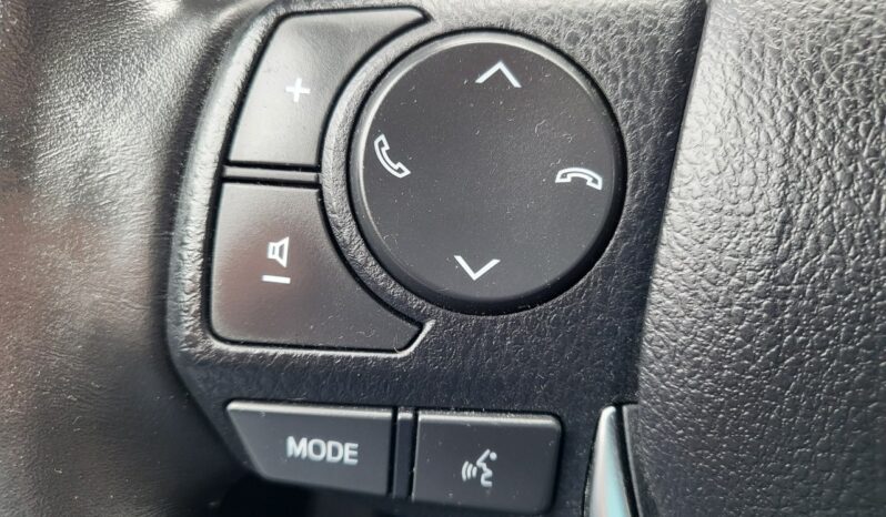 TOYOTA Auris  | FWD (przód) | Manualna | 136 KM | Bordowy full