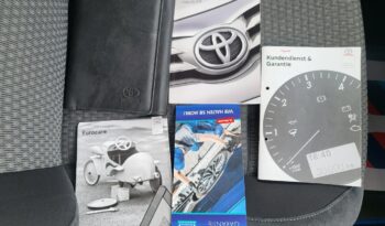 TOYOTA Auris  | FWD (przód) | Manualna | 136 KM | Bordowy full