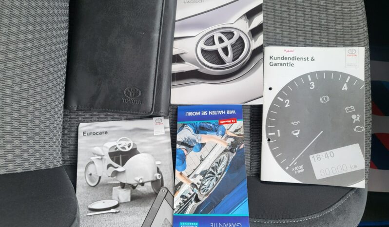 TOYOTA Auris  | FWD (przód) | Manualna | 136 KM | Bordowy full