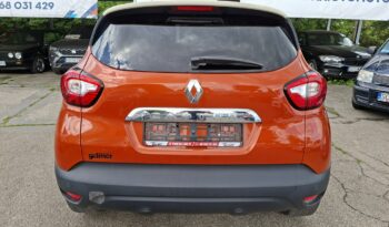 RENAULT Captur  | FWD (przód) | Manualna | 90 KM | pomaranczowy full