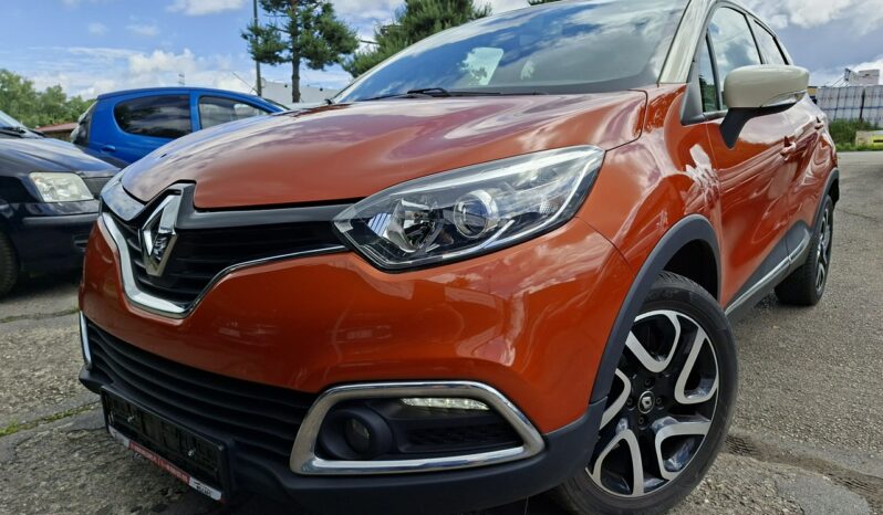 RENAULT Captur  | FWD (przód) | Manualna | 90 KM | pomaranczowy full