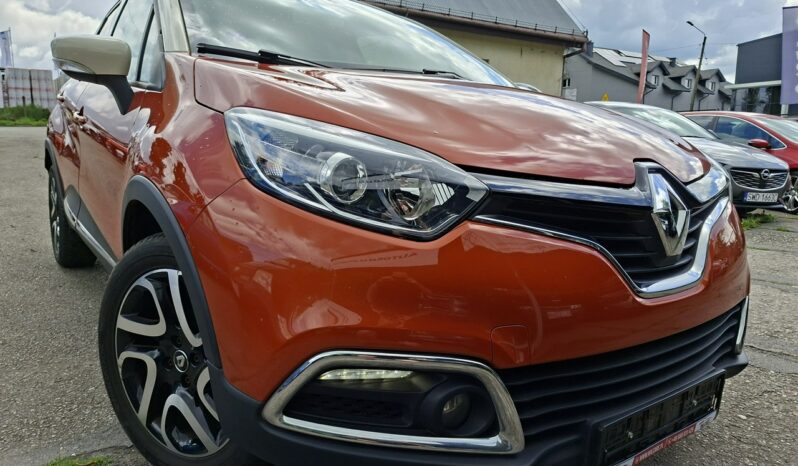 RENAULT Captur  | FWD (przód) | Manualna | 90 KM | pomaranczowy full