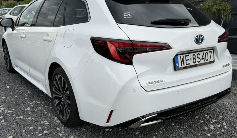TOYOTA Corolla  | FWD (przód) | Automatyczna | 140 KM | bialy full
