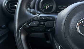 TOYOTA Yaris  | FWD (przód) | Automatyczna B/S | 116 KM | bialy full