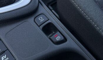 TOYOTA Yaris  | FWD (przód) | Automatyczna B/S | 116 KM | bialy full