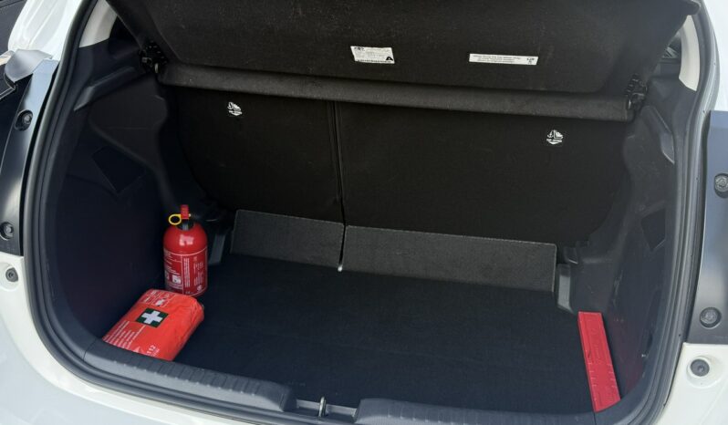 TOYOTA Yaris  | FWD (przód) | Automatyczna B/S | 116 KM | bialy full