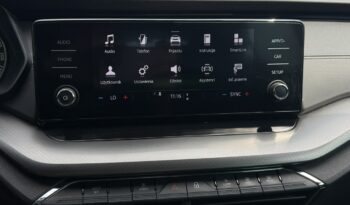 SKODA Octavia  | FWD (przód) | Automatyczna | 150 KM | bialy full