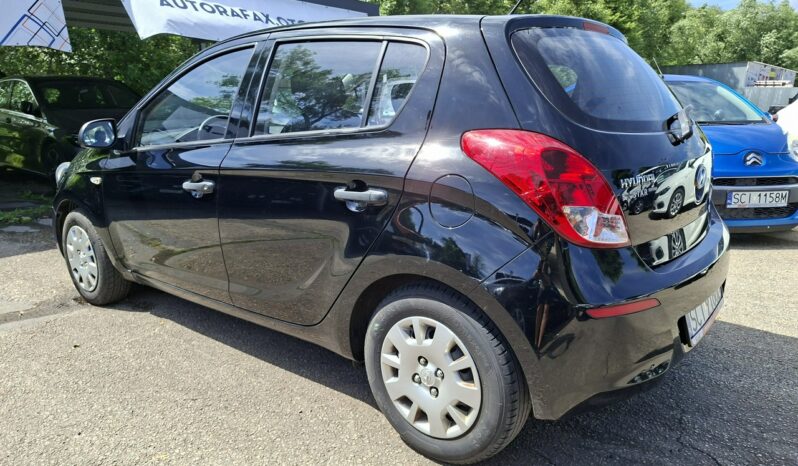 HYUNDAI i20  | FWD (przód) | Manualna | 85 KM | Czarny full
