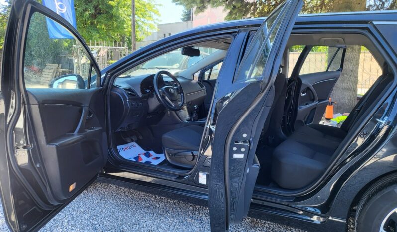 TOYOTA Avensis  | FWD (przód) | Manualna | 147 KM | Czarny full