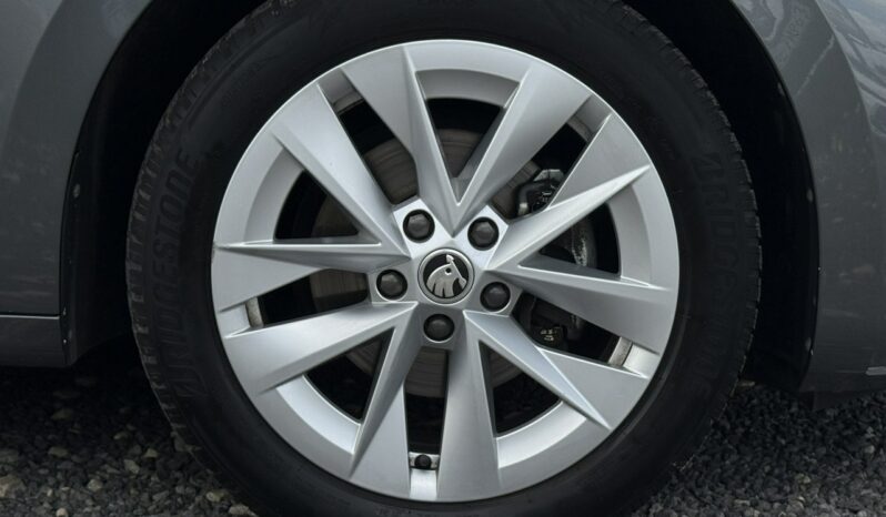 SKODA Octavia  | FWD (przód) | Manualna | 150 KM | Szary full