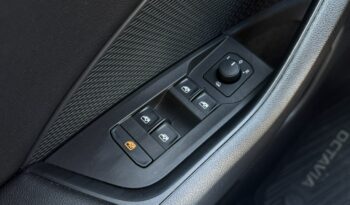 SKODA Octavia  | FWD (przód) | Manualna | 150 KM | Szary full