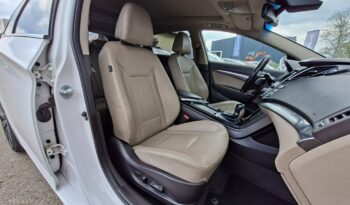 HYUNDAI i40  | FWD (przód) | Automatyczna Dwusprzeglowa | 141 KM | bialy full