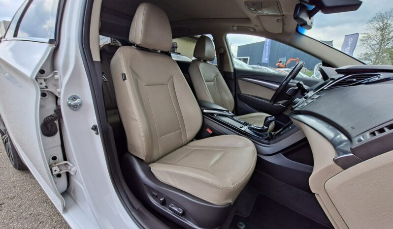 HYUNDAI i40  | FWD (przód) | Automatyczna Dwusprzeglowa | 141 KM | bialy full