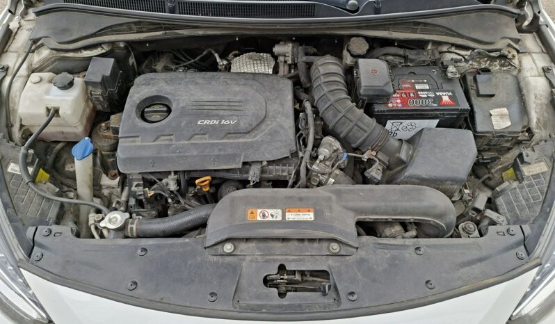HYUNDAI i40  | FWD (przód) | Automatyczna Dwusprzeglowa | 141 KM | bialy full