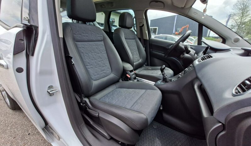 OPEL Meriva  | FWD (przód) | Manualna | 120 KM | bialy full