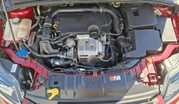 FORD Focus  | FWD (przód) | Manualna | 100 KM | Czerwony full