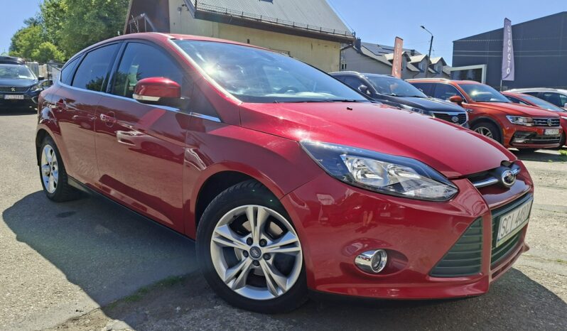 FORD Focus  | FWD (przód) | Manualna | 100 KM | Czerwony full