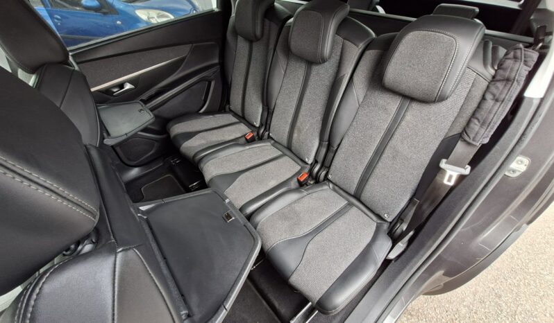 PEUGEOT 5008  | FWD (przód) | Automatyczna | 130 KM | Szary full