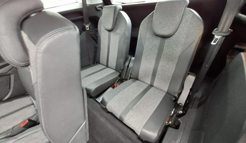 PEUGEOT 5008  | FWD (przód) | Automatyczna | 130 KM | Szary full