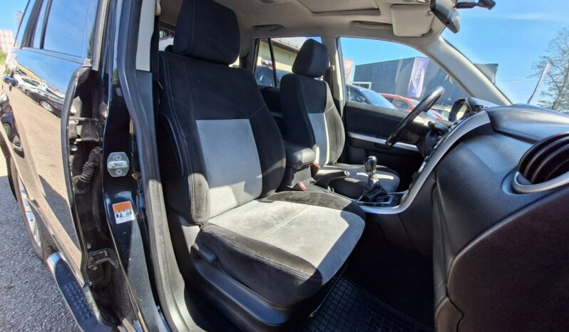 SUZUKI Grand Vitara  | 4×4 Stały | Manualna | 130 KM | Czarny full
